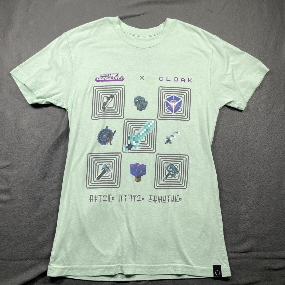 Minecraft Dungeons‎ x Cloak Pixel Weapon Tee XS Green 2020 Mojang Collab